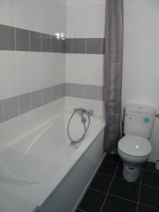 Studio design Perros-Guirec centre et parking privé Extérieur photo